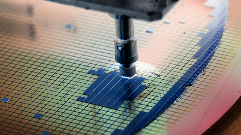 控制算法的优化，实现温度的实时监控，提升良品率